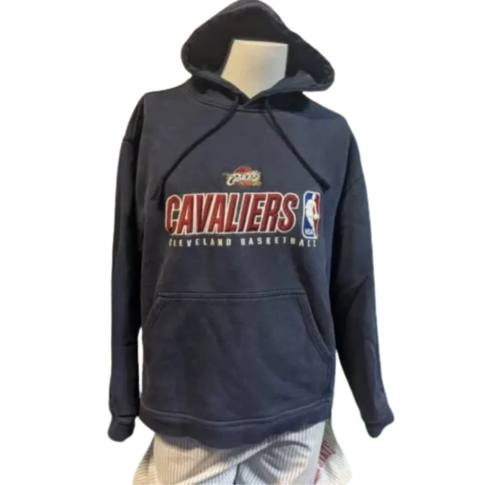 cavaliers-pullover-hoodie.webp