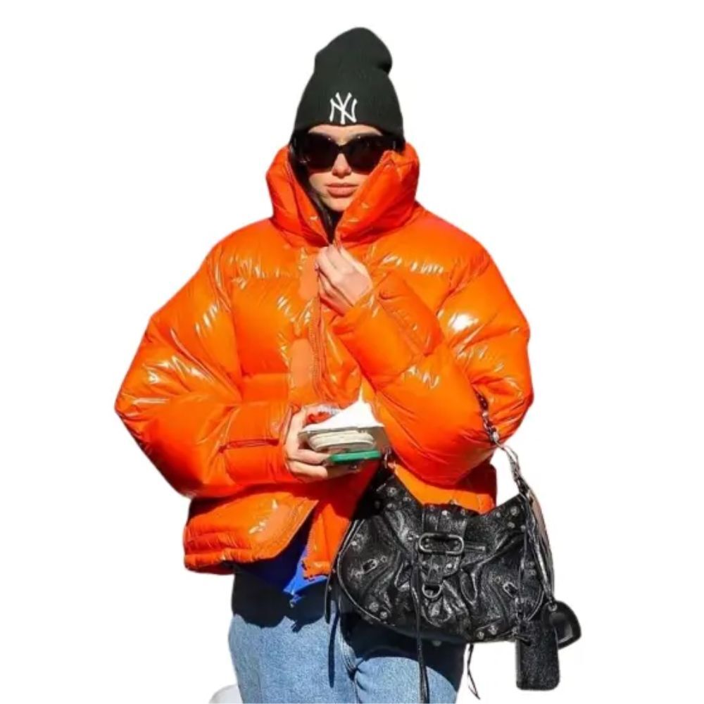 dua-lipa-bright-orange-jacket.