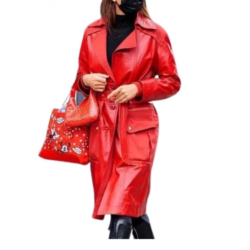 irina-shayk-leather-trench-coat