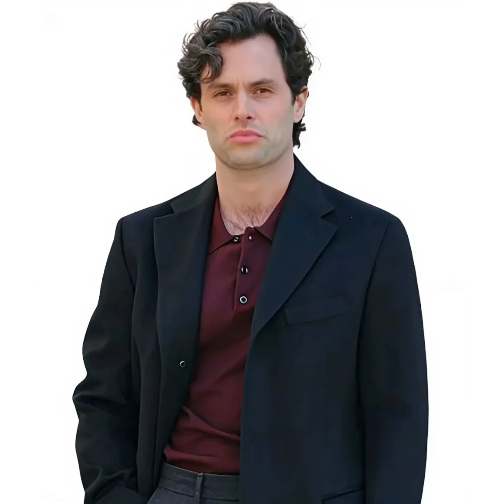 you-s05-penn-badgley-black-coat.webp
