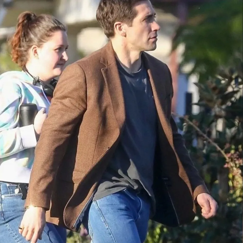 presumed-innocent-jake-gyllenhaal-blazer.webp