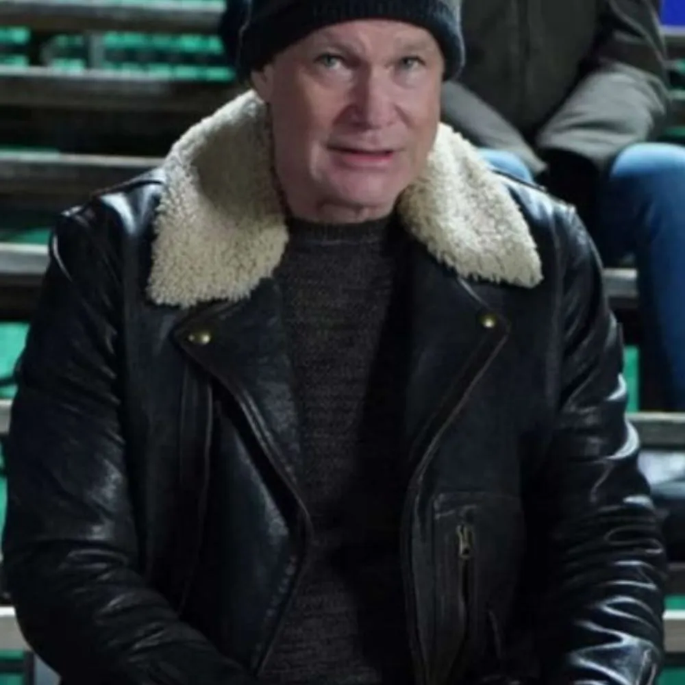 superman-lois-dylan-walsh-jacket.webp