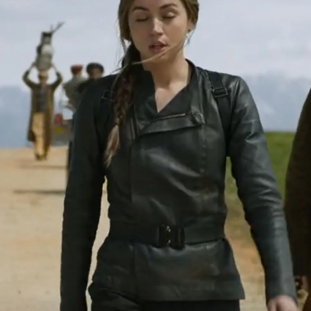 ghosted-2023-ana-de-armas-jacket.webp